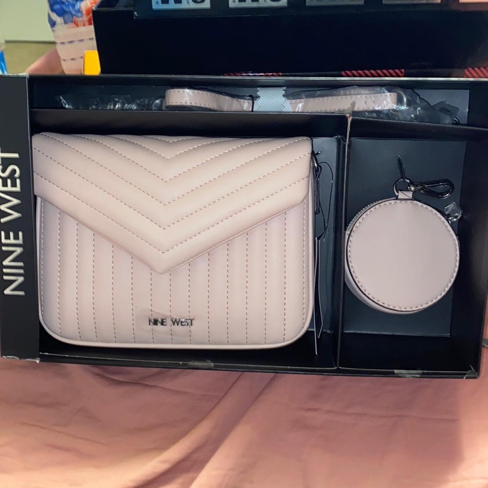 💜 Authentic Nine West Crossbody bag with Coin Purse 2 piece gift Set